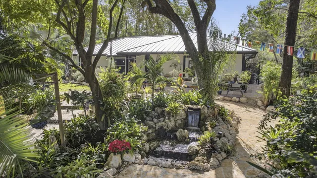 $650,000 | 17152 Sycamore Drive West, Loxahatchee, FL 33470