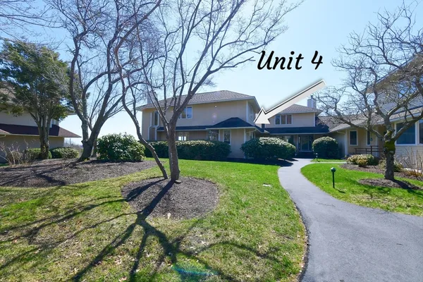 $3,300 | 4 Bittersweet Lane, Unit 4G YEARLY, Bourne, MA 02532