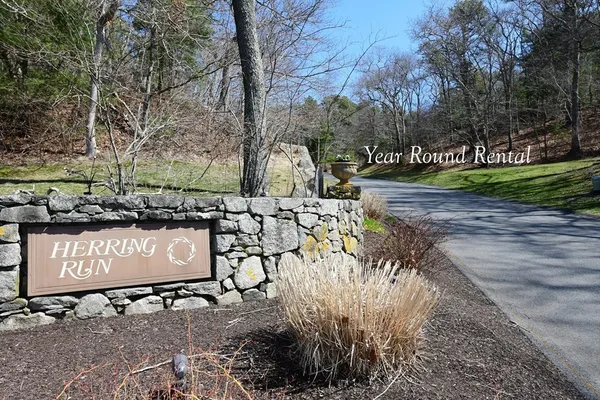 $3,300 | 4 Bittersweet Lane, Unit 4G YEARLY, Bourne, MA 02532