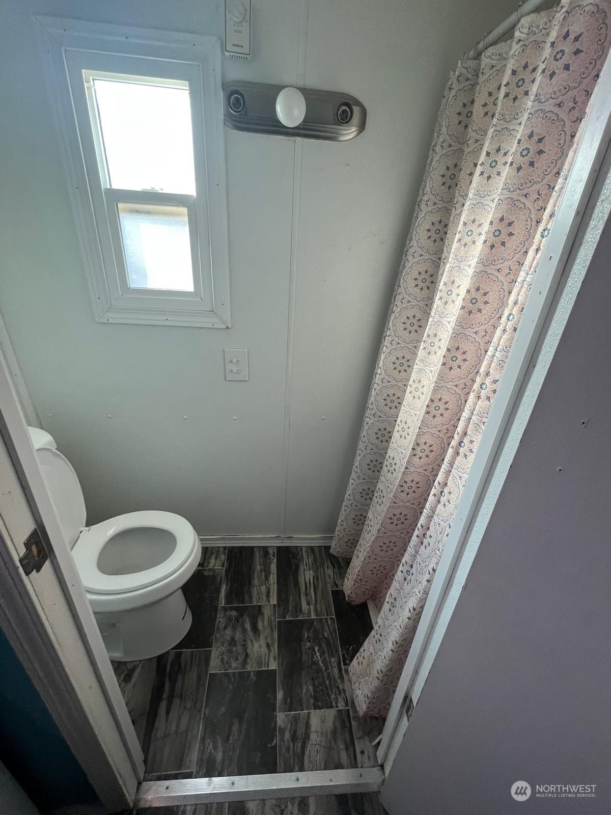 1331 West Pine Street, Unit 34 Walla Walla, WA 99362 - Photo 10 of 10 a bathroom with a toilet and a sink