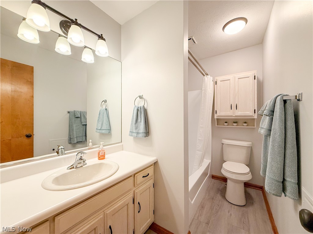 3015 Marks Road Medina, OH 44256 - Photo 20 of 40 Gallery Image 20