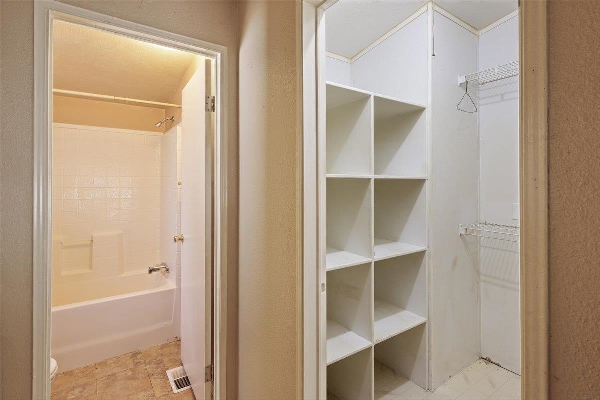 3110 East Chattaroy Road, Unit 38 Chattaroy, WA 99003 - Photo 12 of 24 Gallery Image 12