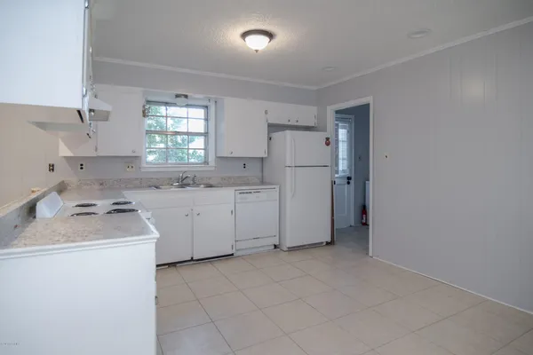 $1,750 | 111 Valencia Drive, Lafayette, LA 70506