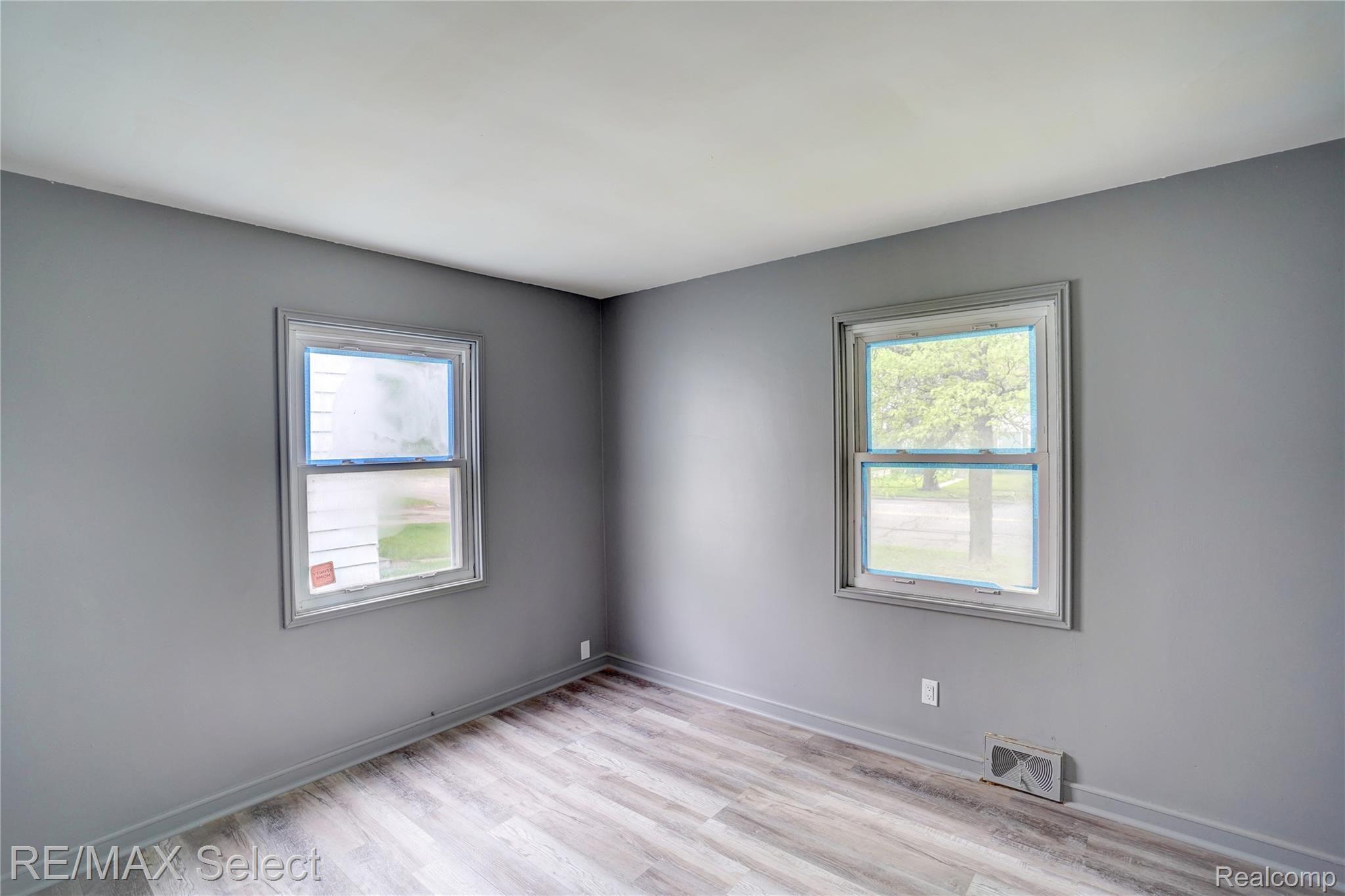 3311 Beecher Road Flint, MI 48503 - Photo 28 of 39 3311 Beecher Rd 36.jpg