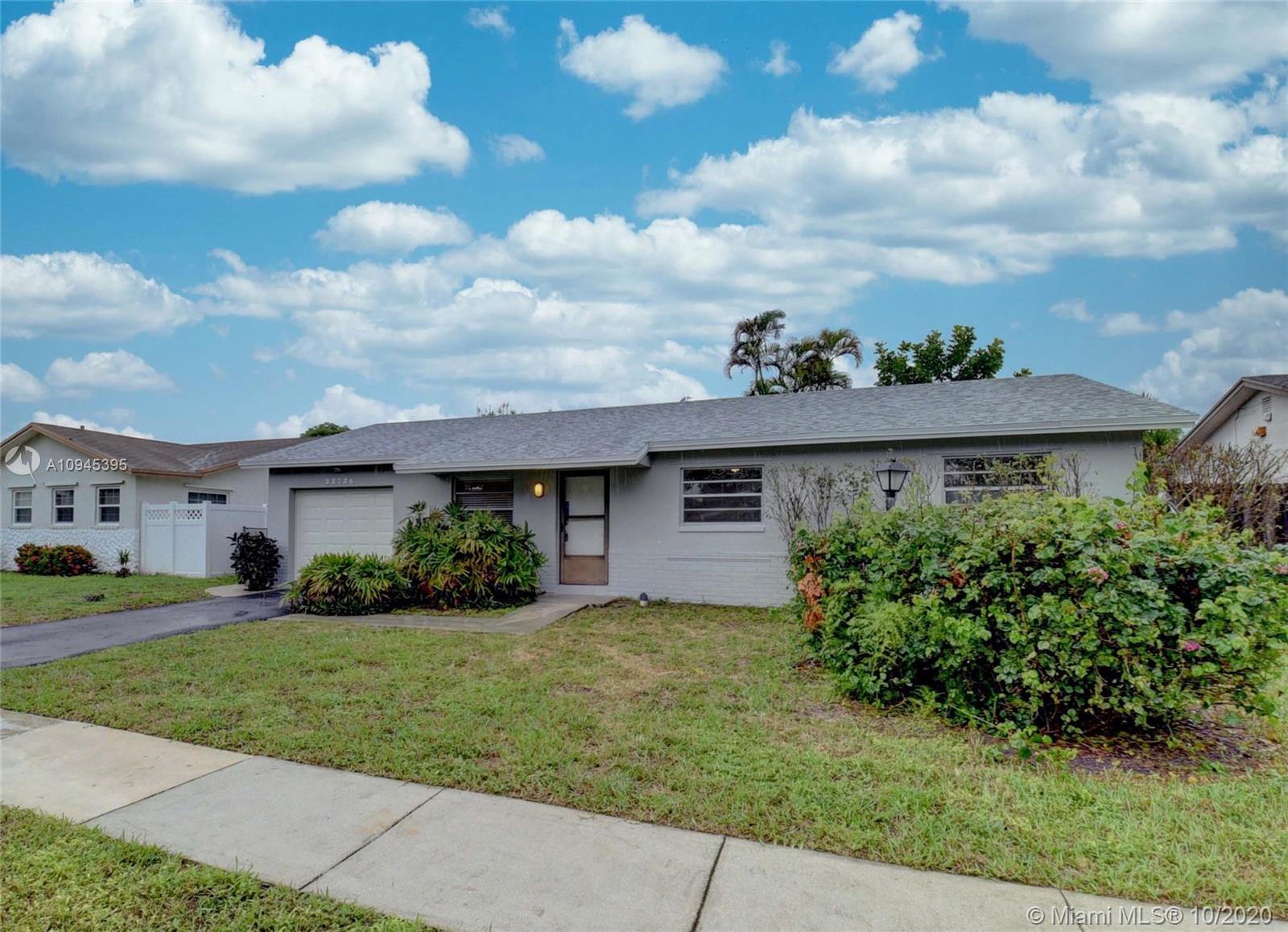 22726 Southwest 66th Avenue Boca Raton, FL 33428 - Photo 2 of 58