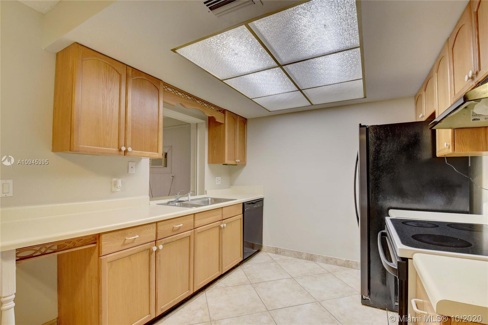 22726 Southwest 66th Avenue Boca Raton, FL 33428 - Photo 14 of 58