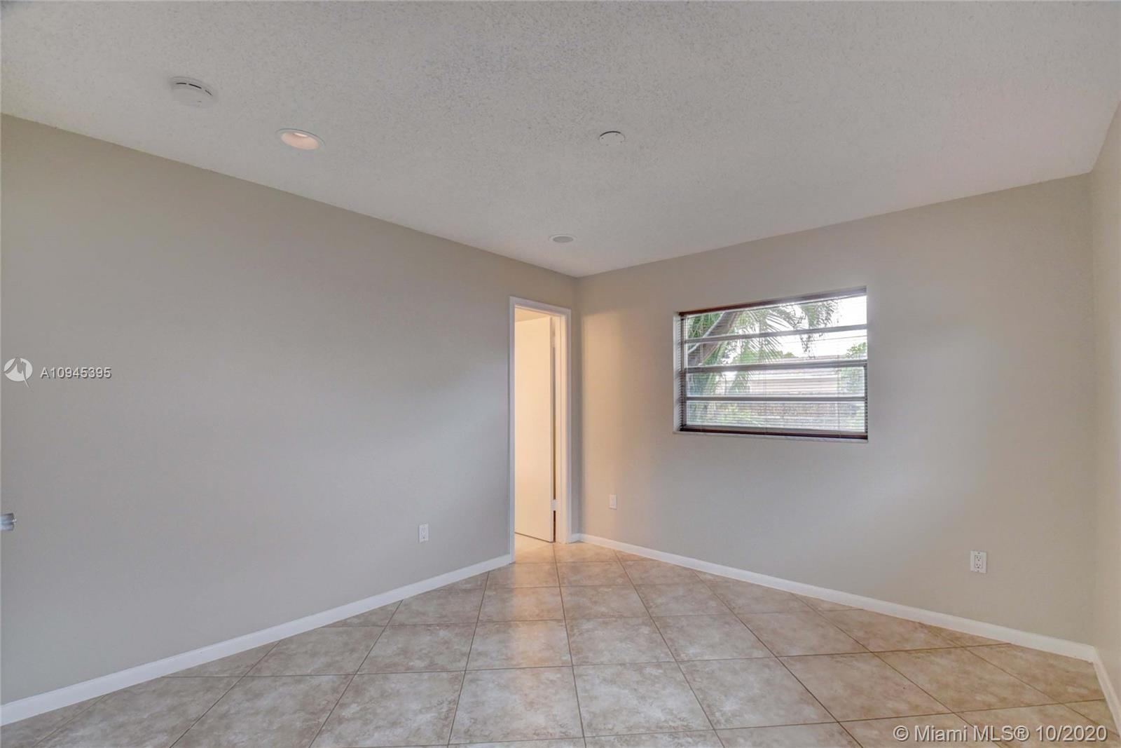 22726 Southwest 66th Avenue Boca Raton, FL 33428 - Photo 36 of 58