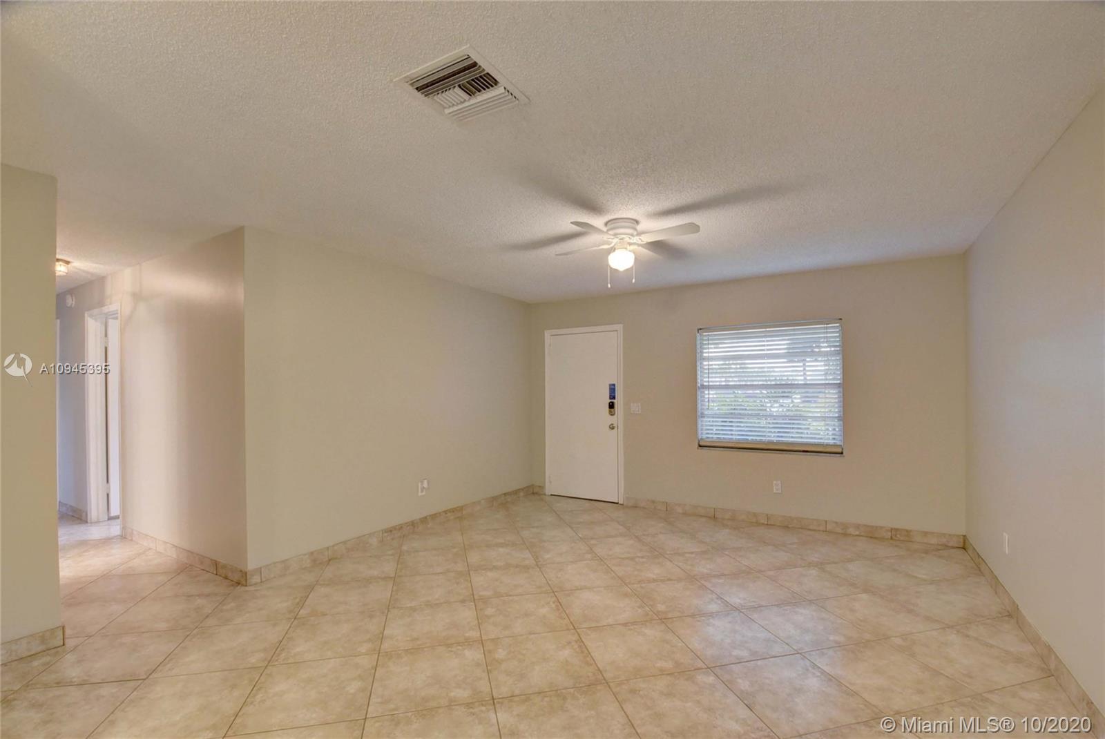 22726 Southwest 66th Avenue Boca Raton, FL 33428 - Photo 5 of 58