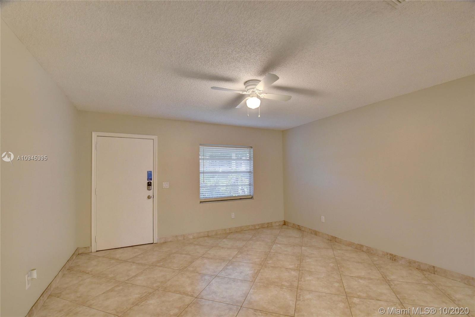 22726 Southwest 66th Avenue Boca Raton, FL 33428 - Photo 6 of 58