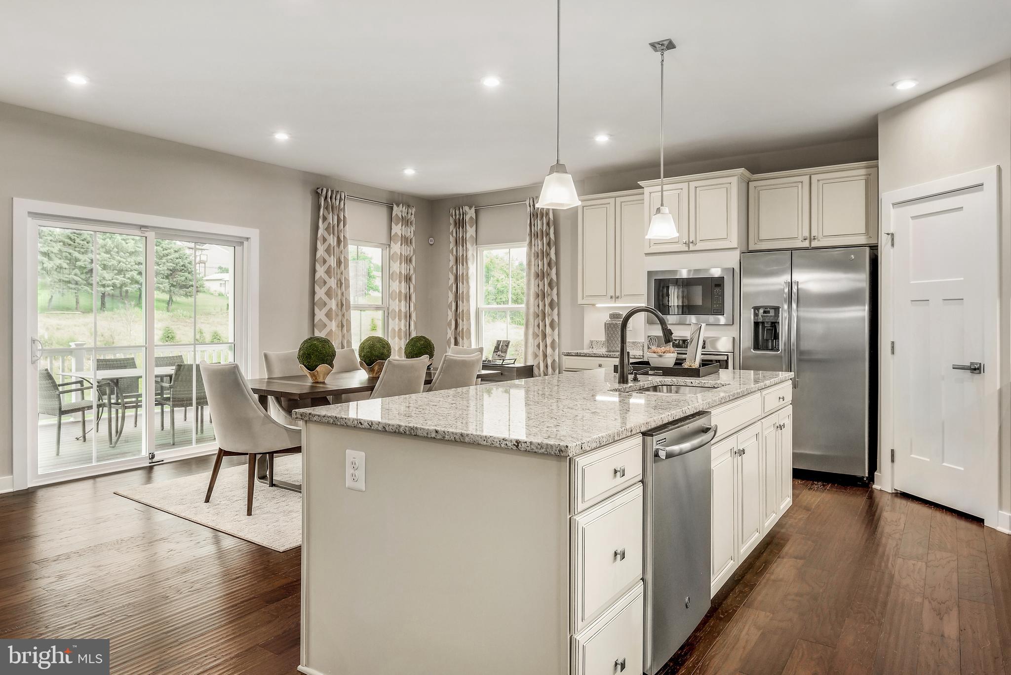 3907 Emory Ridge Road Brandywine, MD 20613 - Photo 3 of 21 CENTER ISLAND WITH STAINLESS STEEL APPLIANCES