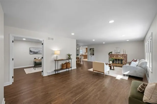 $549,000 | 134 Northeast 47th Street, Kansas City, MO 64116