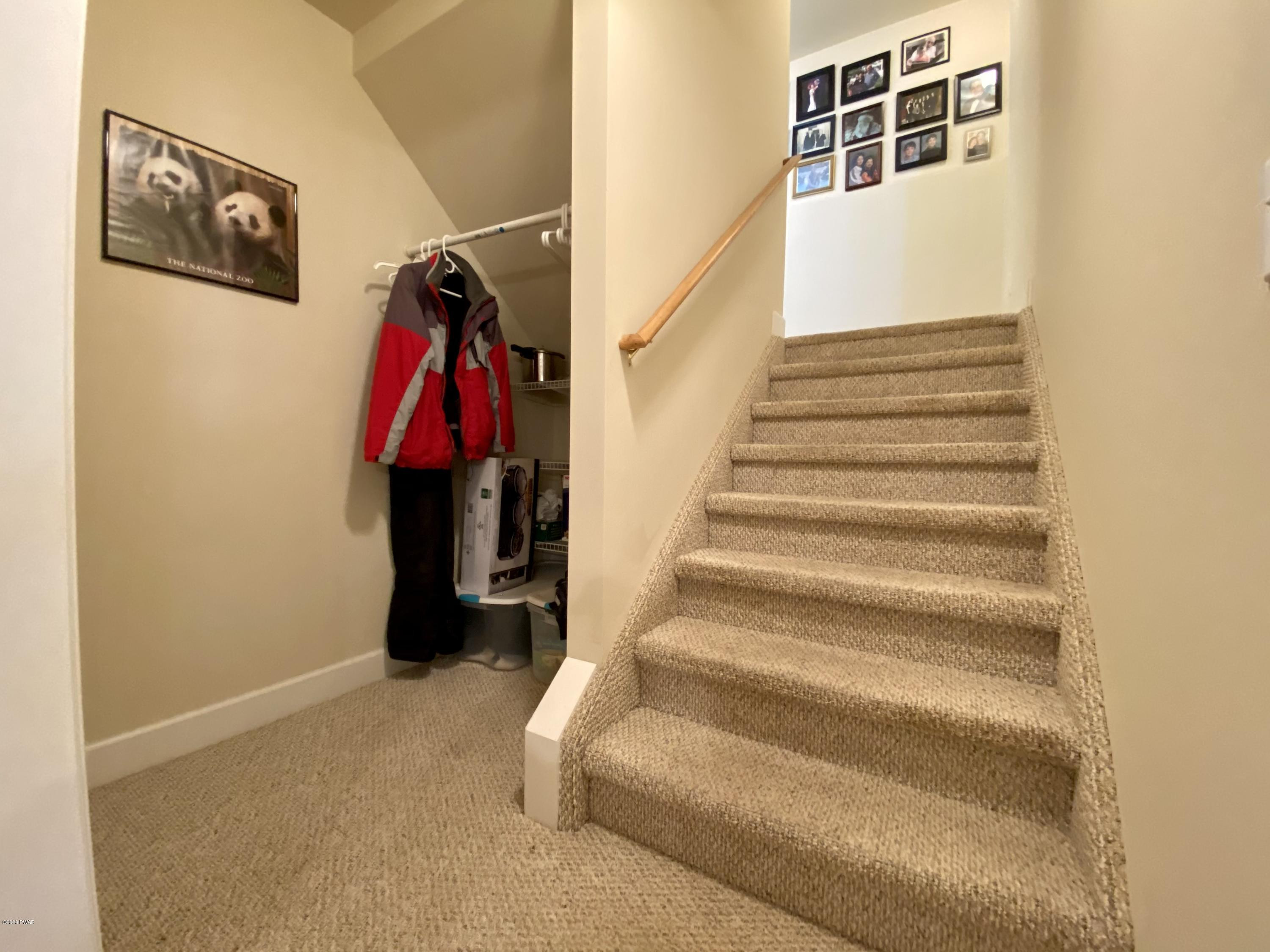 136 Maple Leaf Road Lackawaxen, PA 18435 - Photo 34 of 47 Stairs