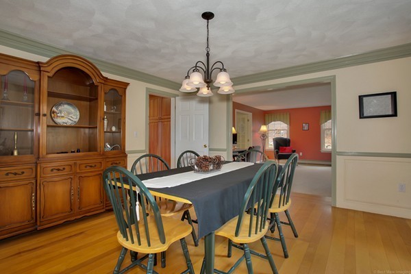 4 Byam Road Chelmsford, MA 01824 - Photo 13 of 30
