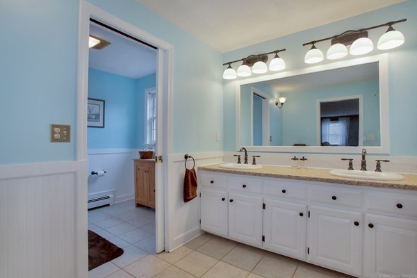 4 Byam Road Chelmsford, MA 01824 - Photo 19 of 30