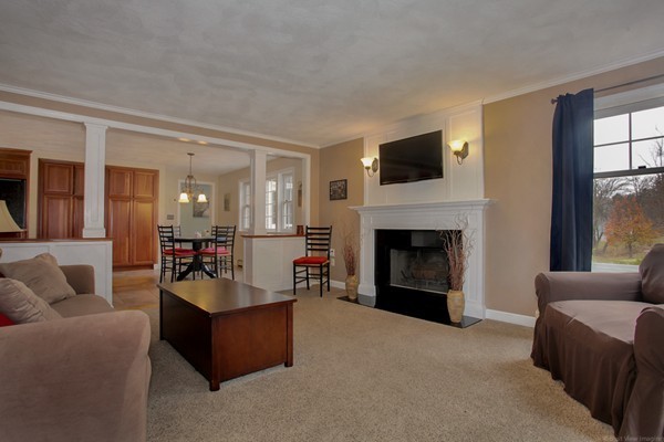 4 Byam Road Chelmsford, MA 01824 - Photo 7 of 30