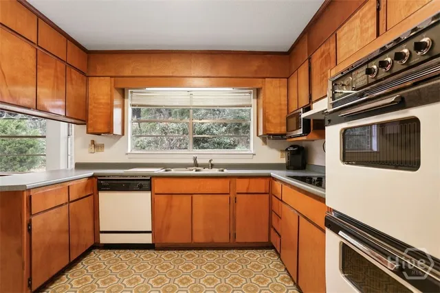 $389,000 | 1405 Bellview Drive, Savannah, GA 31406