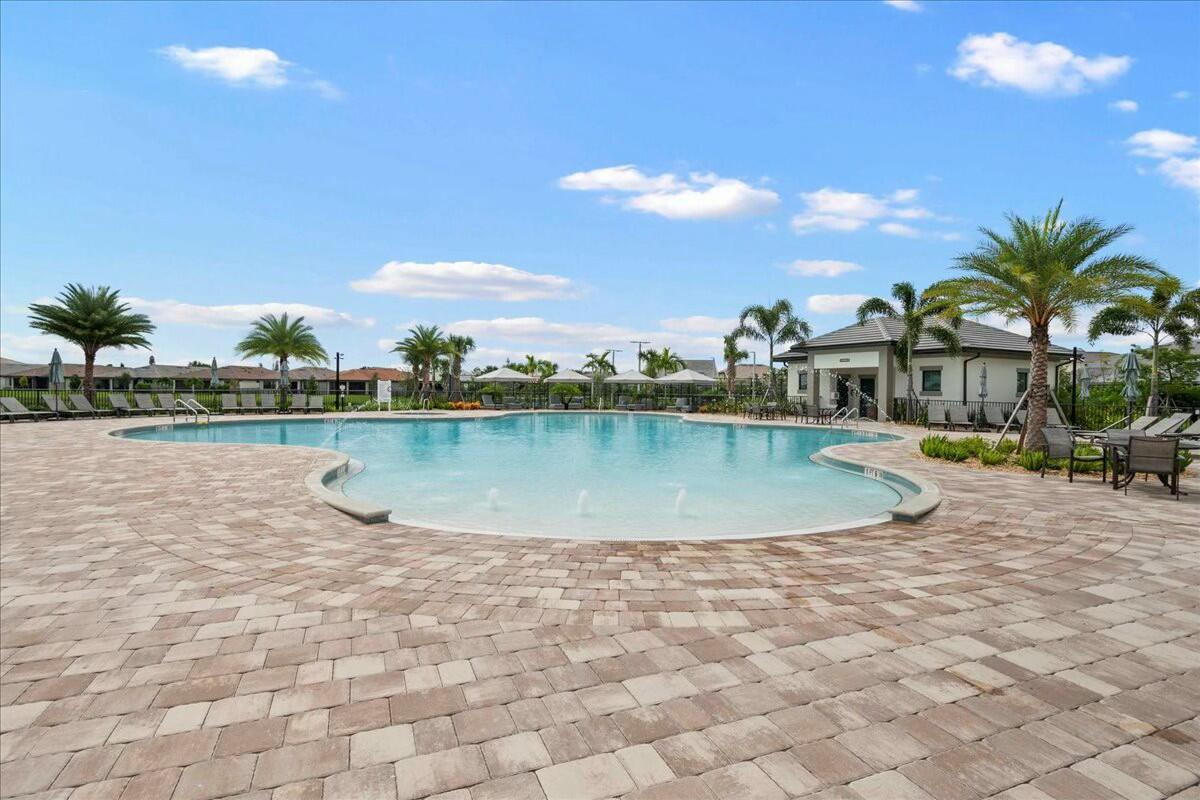 4801 Chantilly Road Lake Worth, FL 33467 - Photo 25 of 54 Community Pool