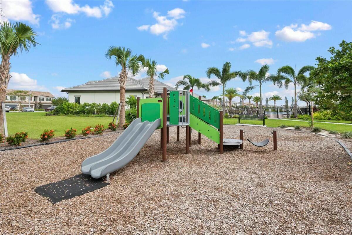 4801 Chantilly Road Lake Worth, FL 33467 - Photo 27 of 54 Kids Playgroundd