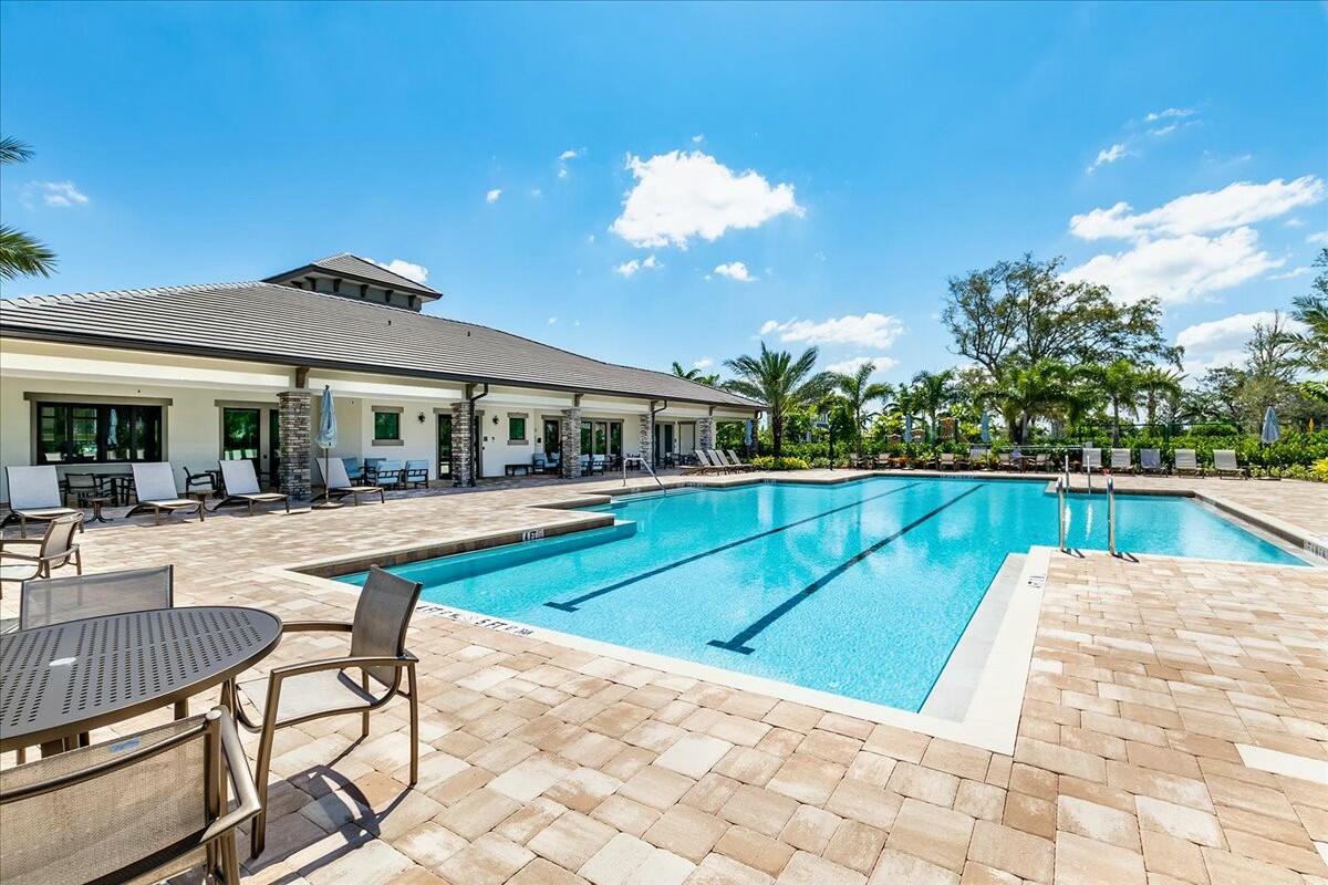 4801 Chantilly Road Lake Worth, FL 33467 - Photo 34 of 54 Pool