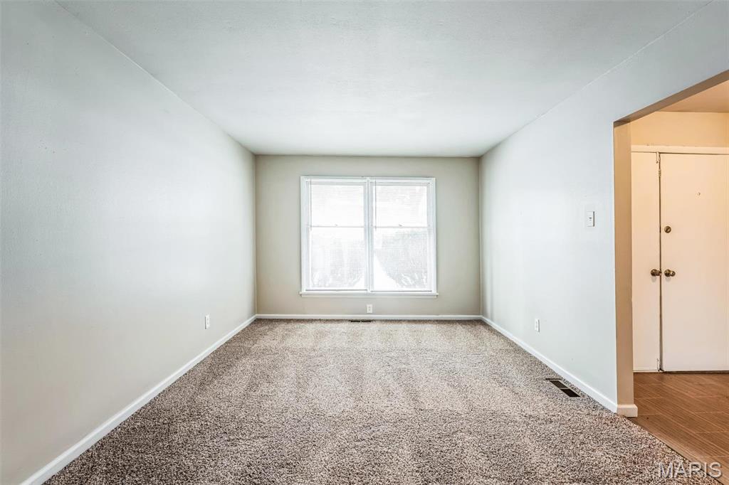 2327 Fair Acres Road St. Louis, MO 63136 - Photo 8 of 15 Gallery Image 8