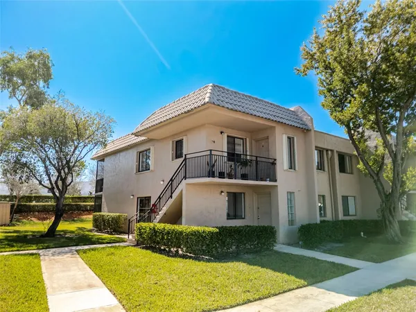$2,750 | 370 Racquet Club Road, Unit 101, Weston, FL 33326