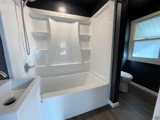 $137,500 | 724 Northeast Wabash Avenue, Topeka, KS 66616