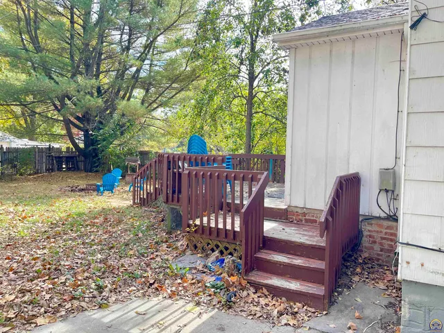 $137,500 | 724 Northeast Wabash Avenue, Topeka, KS 66616