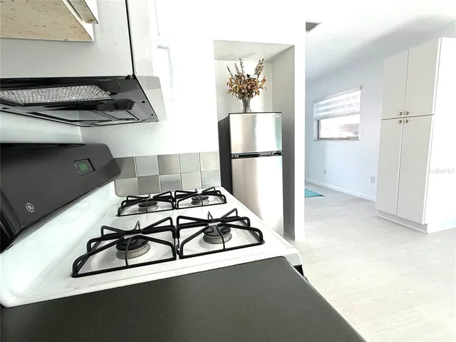 $148,000 | 12400 Park Boulevard North, Unit 524, Seminole, FL 33772