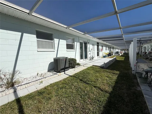 $148,000 | 12400 Park Boulevard North, Unit 524, Seminole, FL 33772
