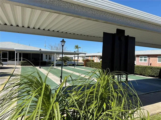 $148,000 | 12400 Park Boulevard North, Unit 524, Seminole, FL 33772