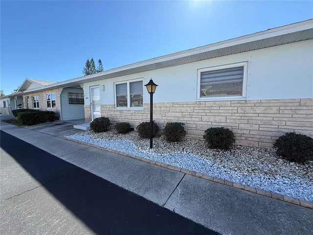 $148,000 | 12400 Park Boulevard North, Unit 524, Seminole, FL 33772