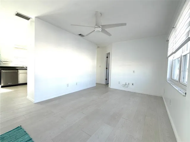 $148,000 | 12400 Park Boulevard North, Unit 524, Seminole, FL 33772