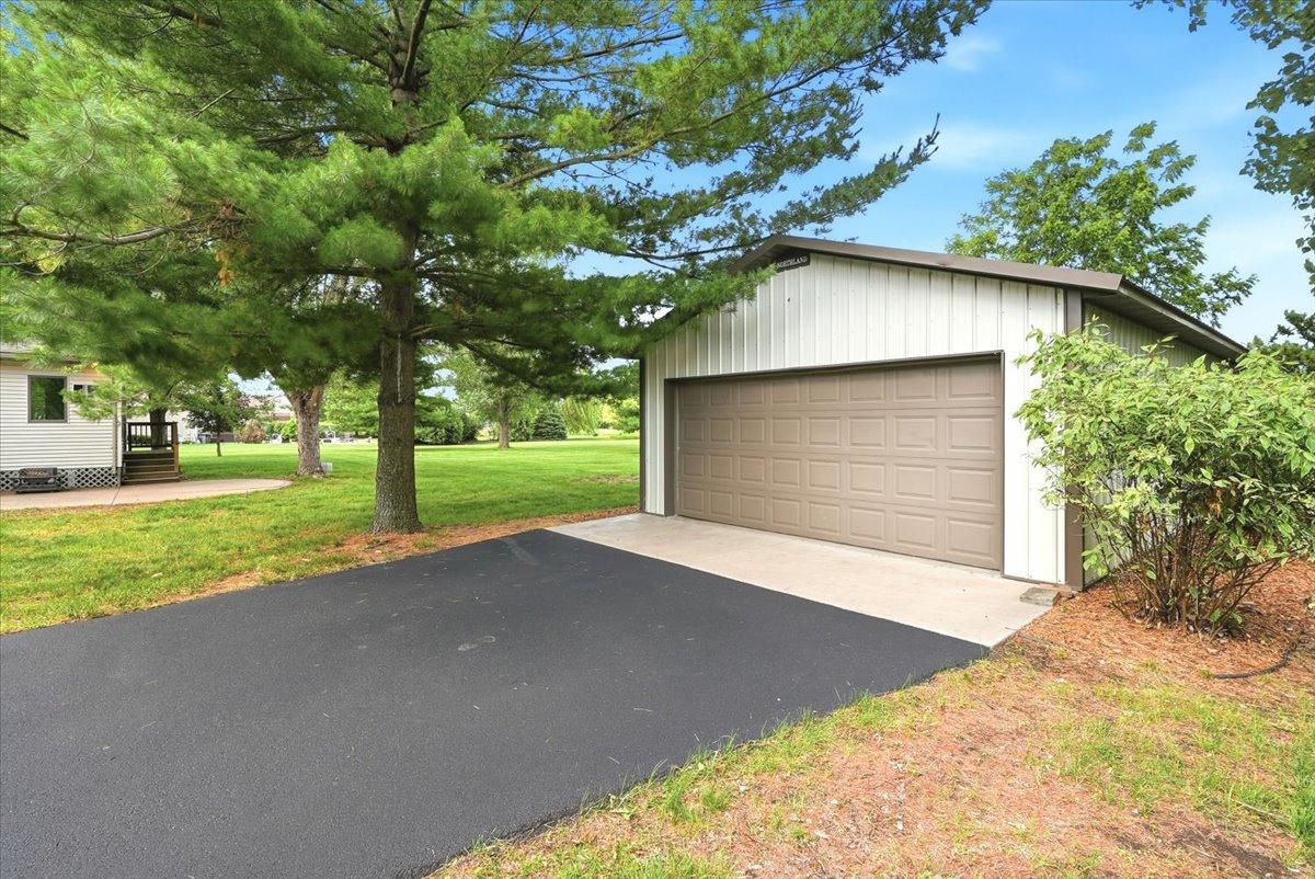964 Fraser Lane Hudson, WI 54016 - Photo 29 of 34