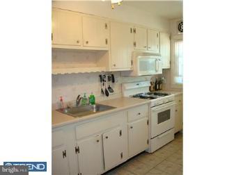 3947 Stratford Road Drexel Hill, PA 19026 - Photo 7 of 12 Kitchen