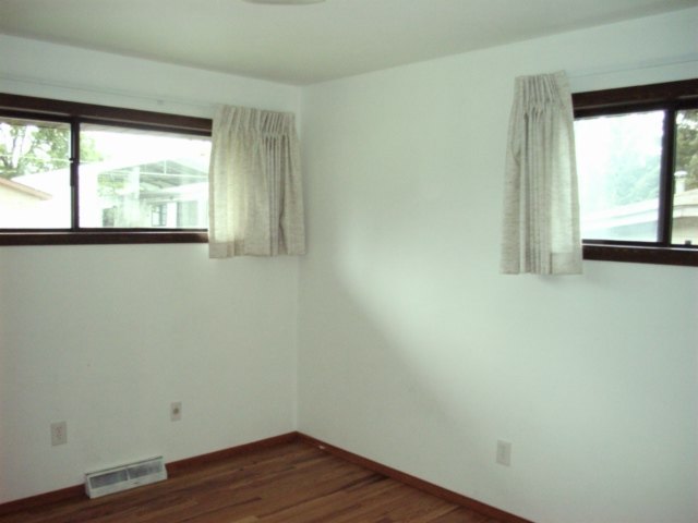 322 West Barnes Road Spokane, WA 99218 - Photo 6 of 9