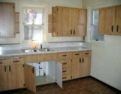 147 Murray Hill Road Creighton, PA 15030 - Photo 4 of 6 Kitchen.