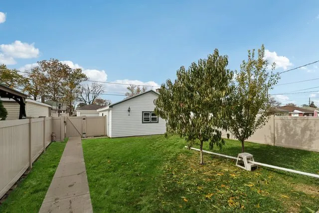 $307,400 | 1034 31st Avenue, Bellwood, IL 60104