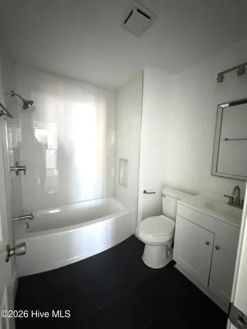 $1,300 | 411 Myrtlewood Circle, Jacksonville, NC 28546