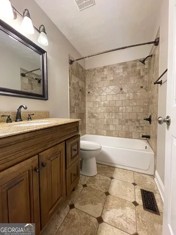 $1,395 | 2880 Florence Drive, Gainesville, GA 30504