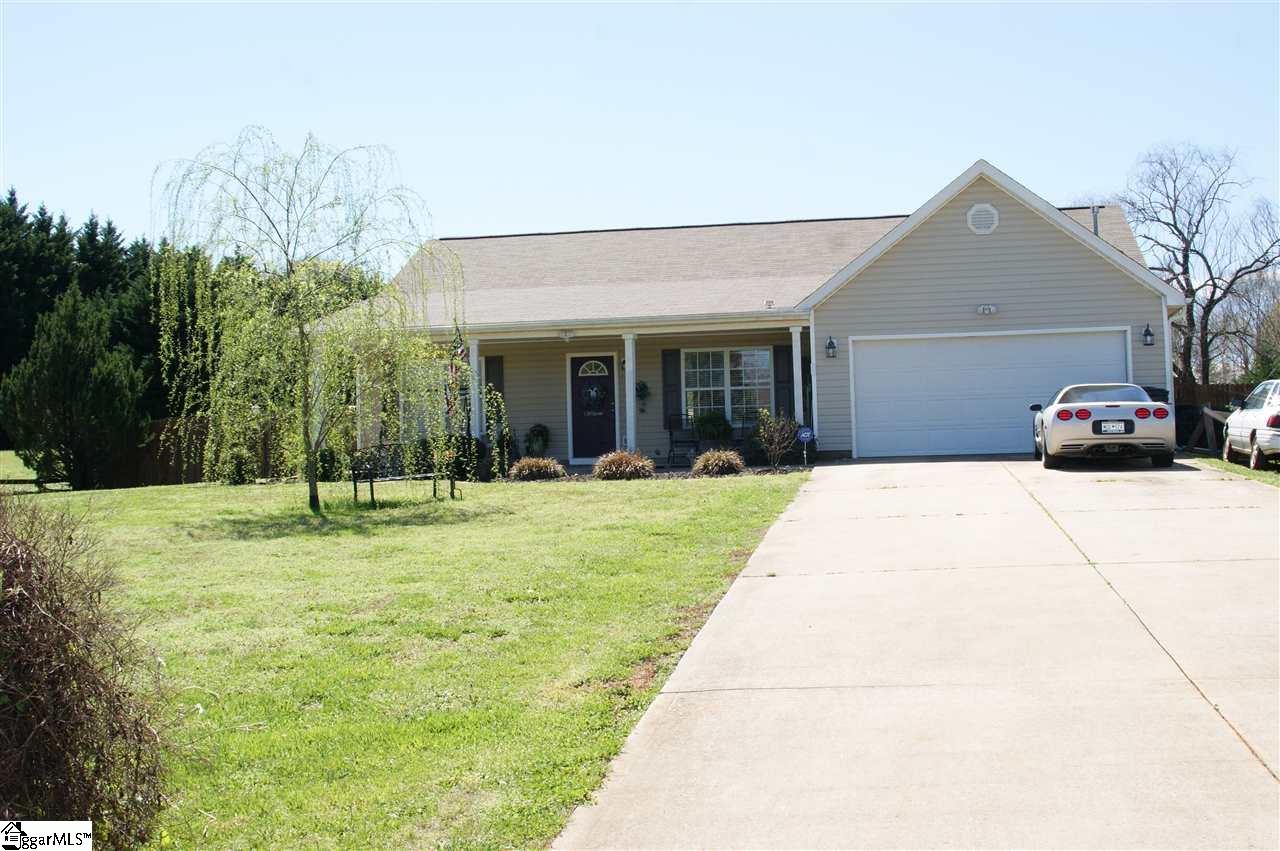 3704 Ballenger Road Greer, SC 29651 - Photo 4 of 29