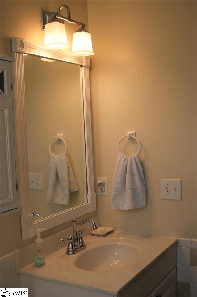 3704 Ballenger Road Greer, SC 29651 - Photo 9 of 29