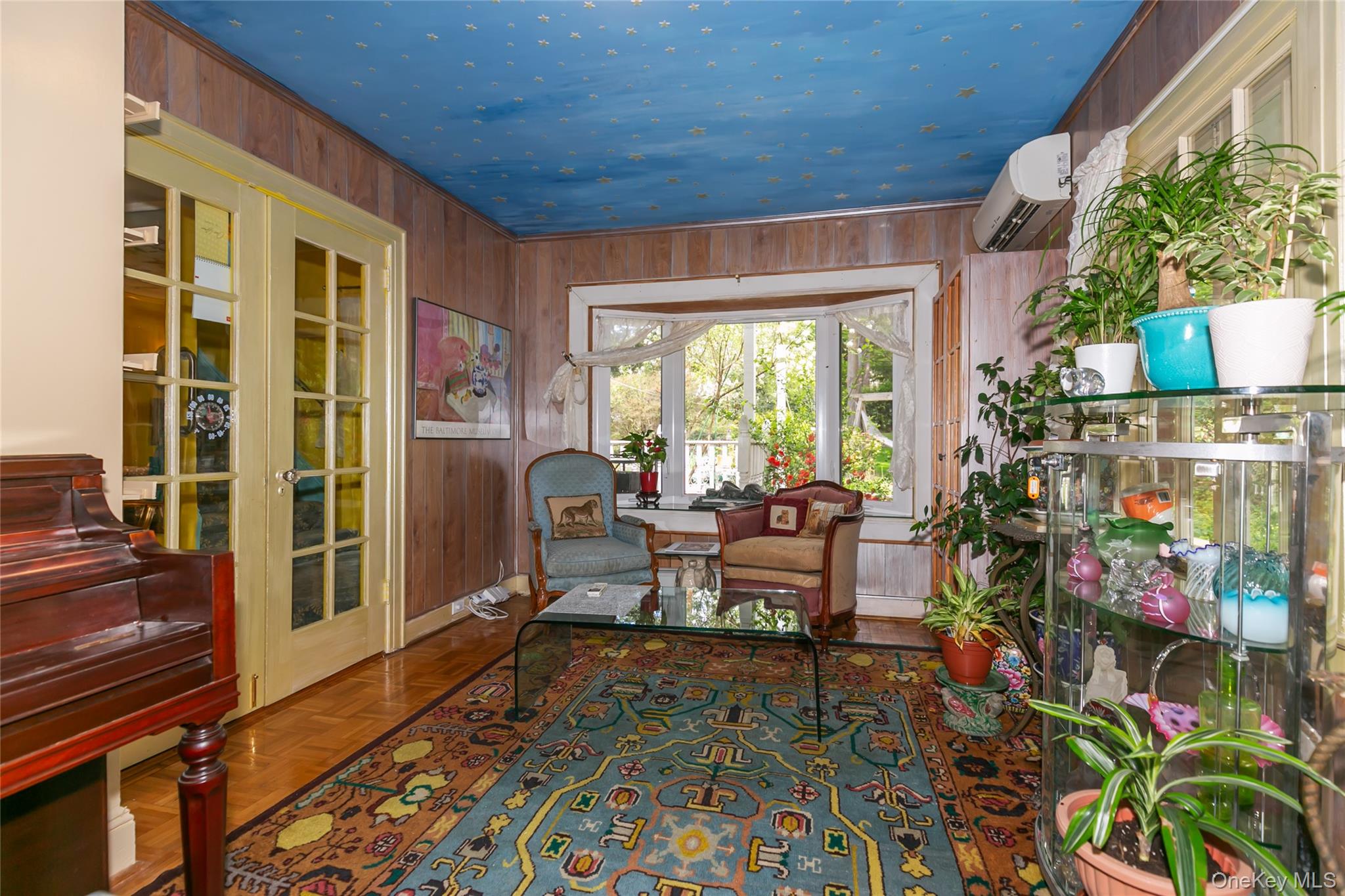 200 Myrtle Drive Great Neck, NY 11021 - Photo 10 of 25 a living room filled with furniture