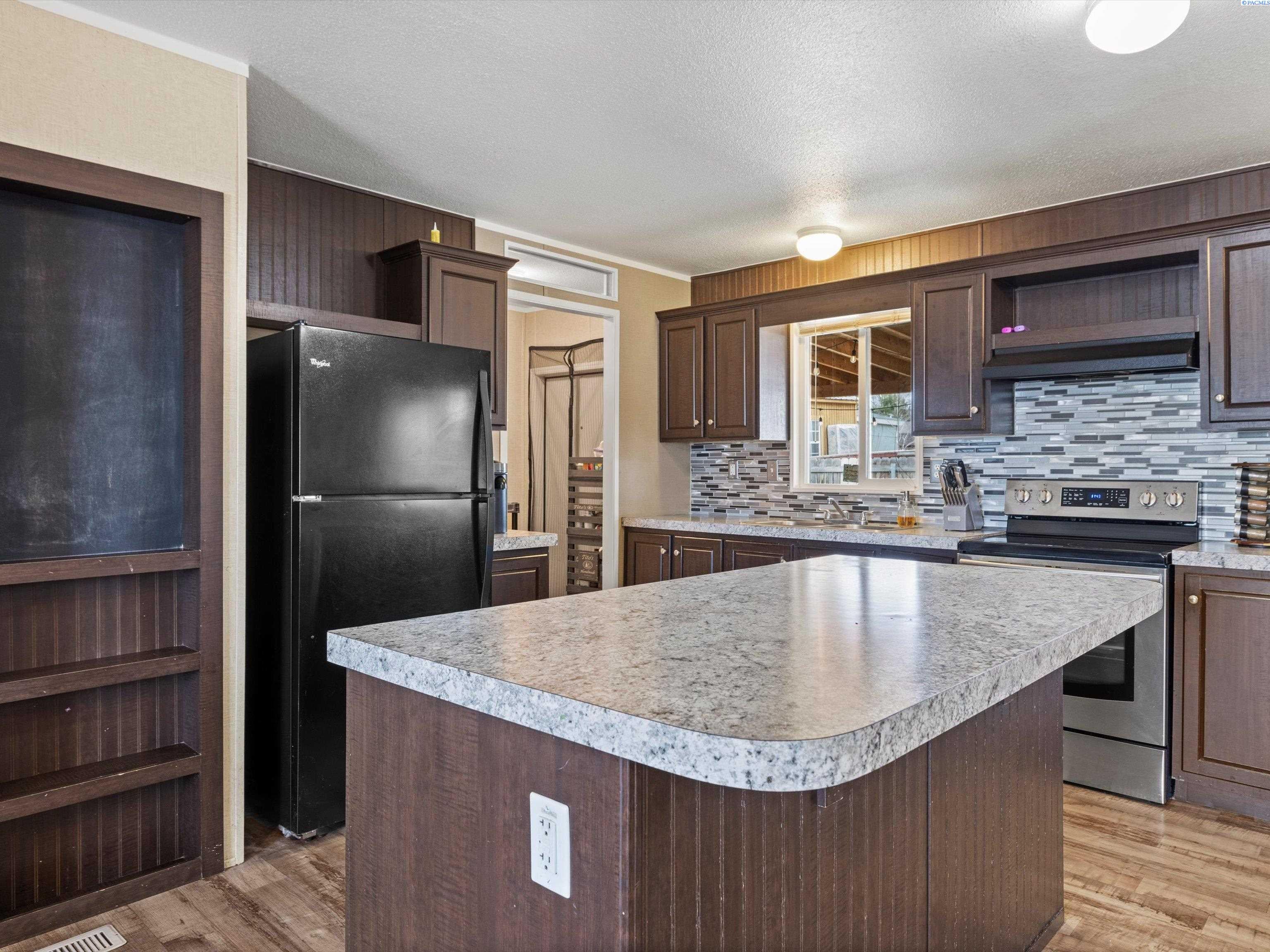200802 East Game Farm Road, Unit 167 Kennewick, WA 99337 - Photo 7 of 26 Gallery Image 7