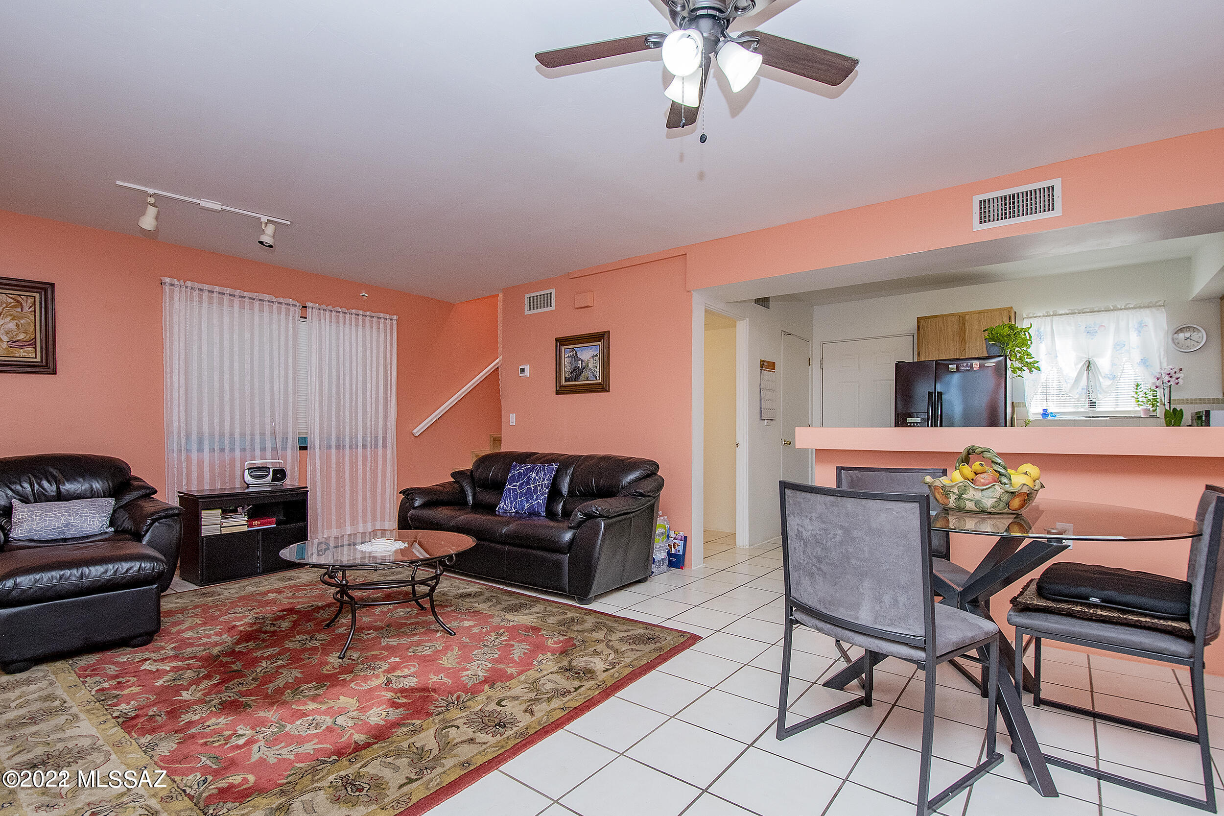 136 East Pastime Road Tucson, AZ 85705 - Photo 4 of 10