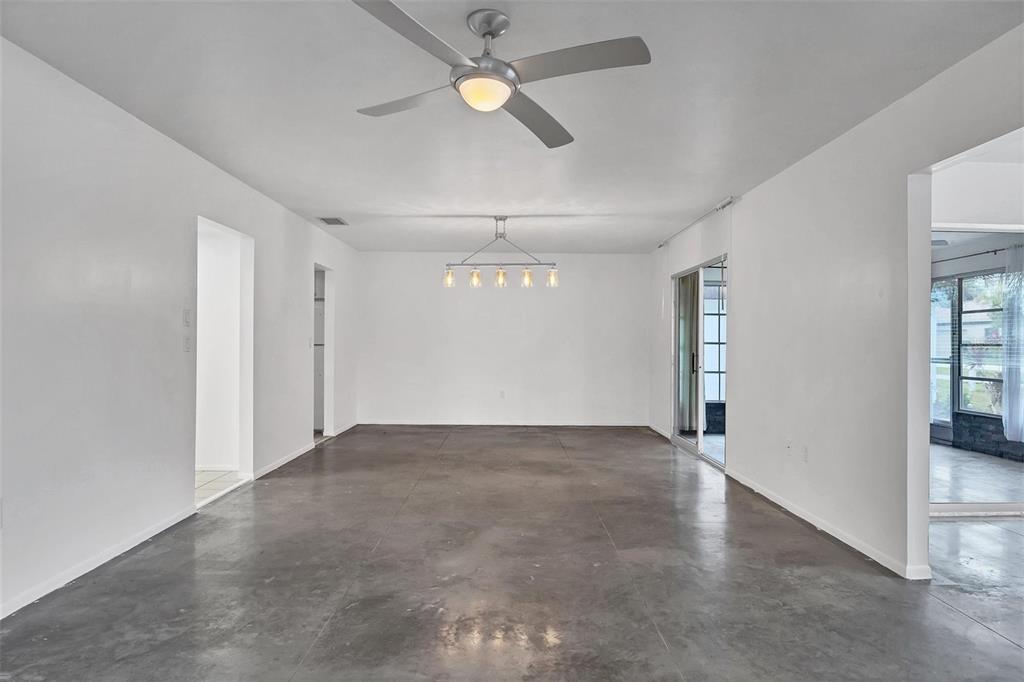 3904 Lakeside Road, Unit 174 Sarasota, FL 34232 - Photo 4 of 30 Gallery Image 4