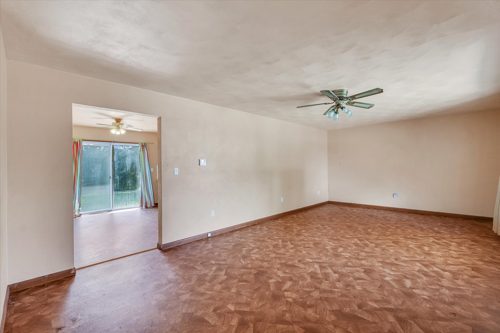 1512 Locust Avenue Rantoul, IL 61866 - Photo 5 of 39 an empty room with fan
