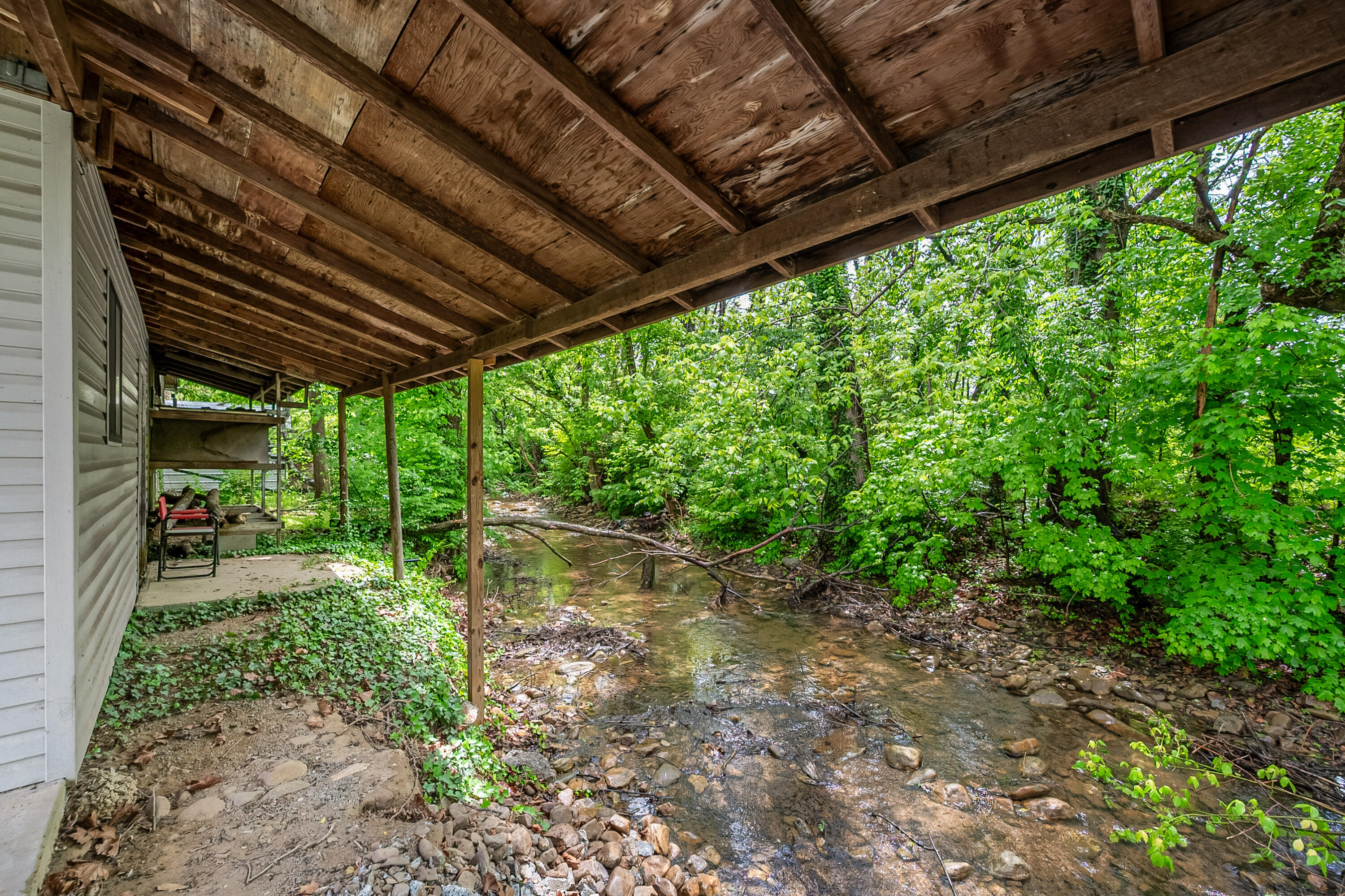 9151 Roanoke Road Elliston, VA 24087 - Photo 24 of 38 e6