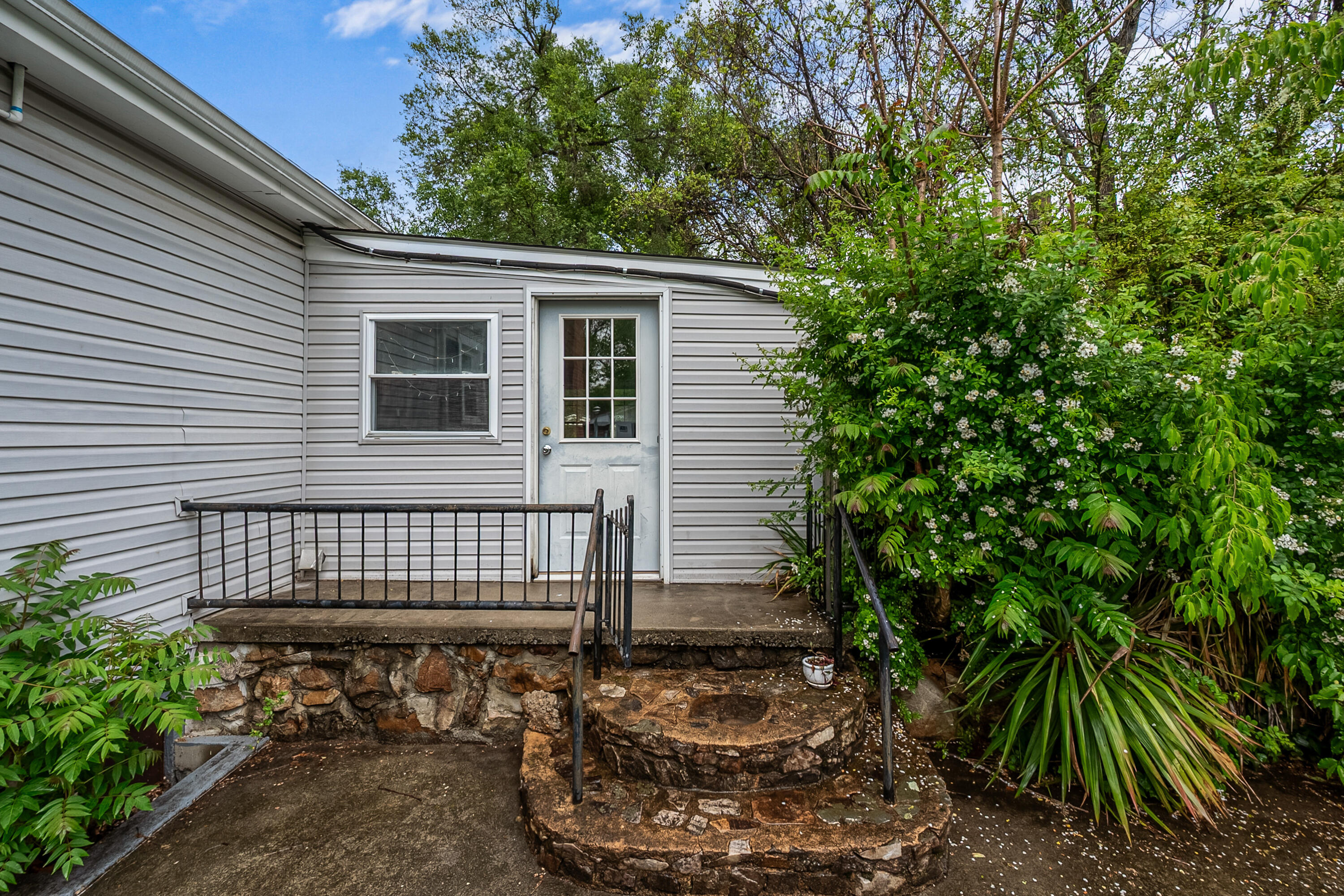 9151 Roanoke Road Elliston, VA 24087 - Photo 28 of 38 f3