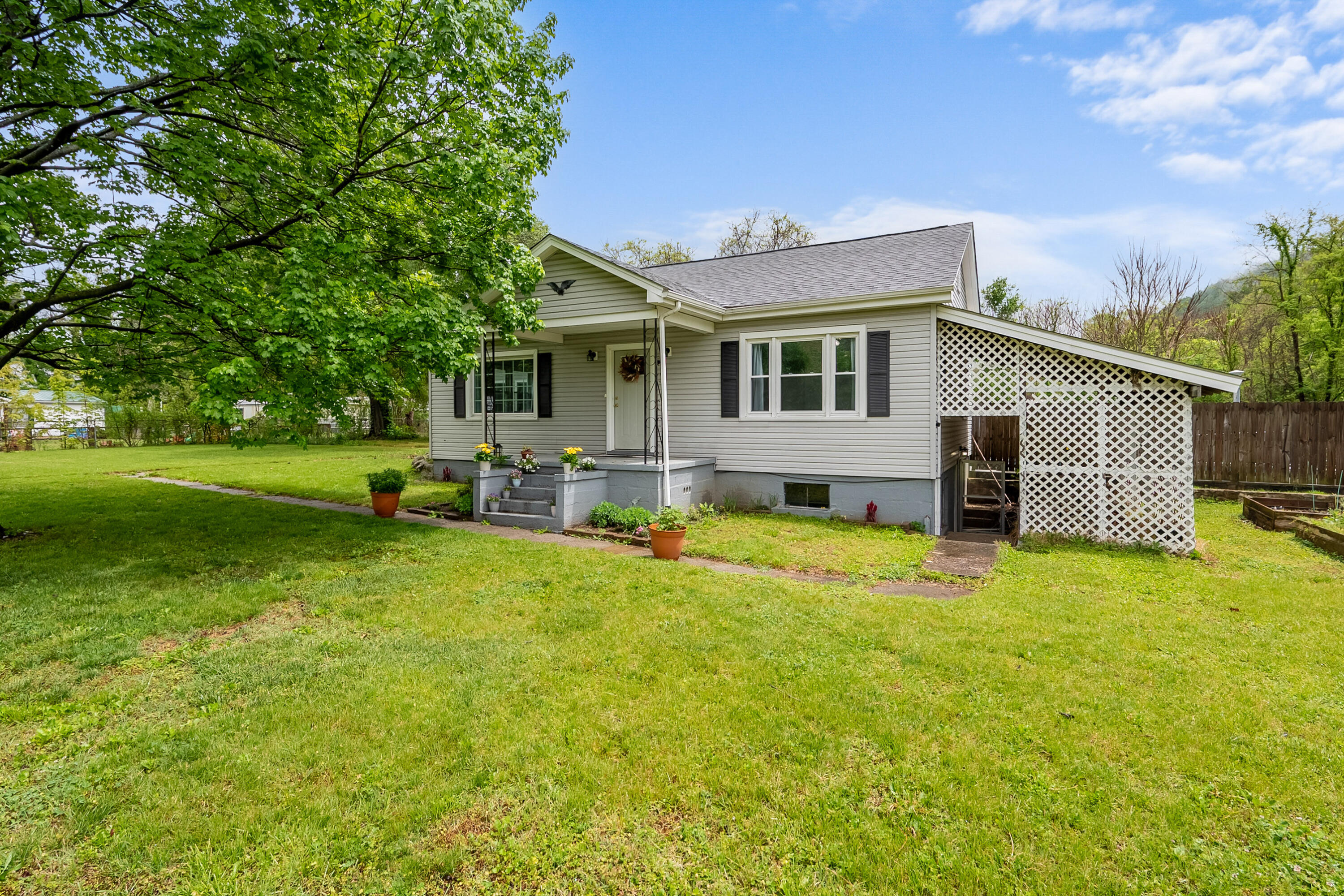 9151 Roanoke Road Elliston, VA 24087 - Photo 38 of 38 i