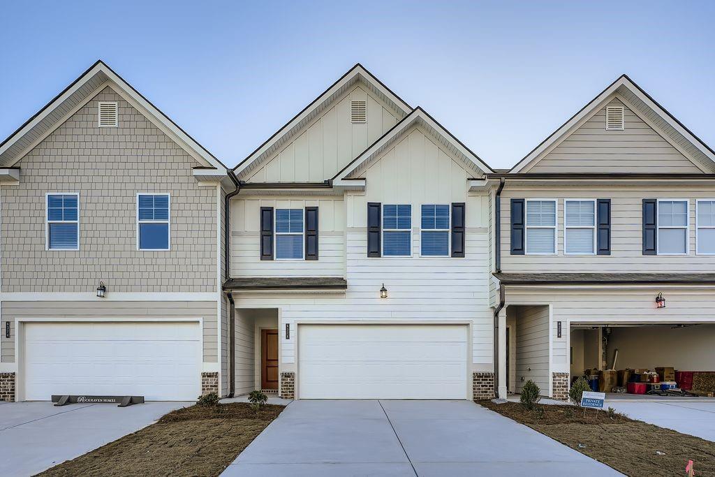 6376 Sundowner Place Atlanta, GA 30331 - Photo 1 of 36